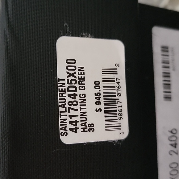 🌟MAKE an OFFER🌟 STUNNING Olive Green EUC Chelsea bootie 38 - Picture 4 of 5